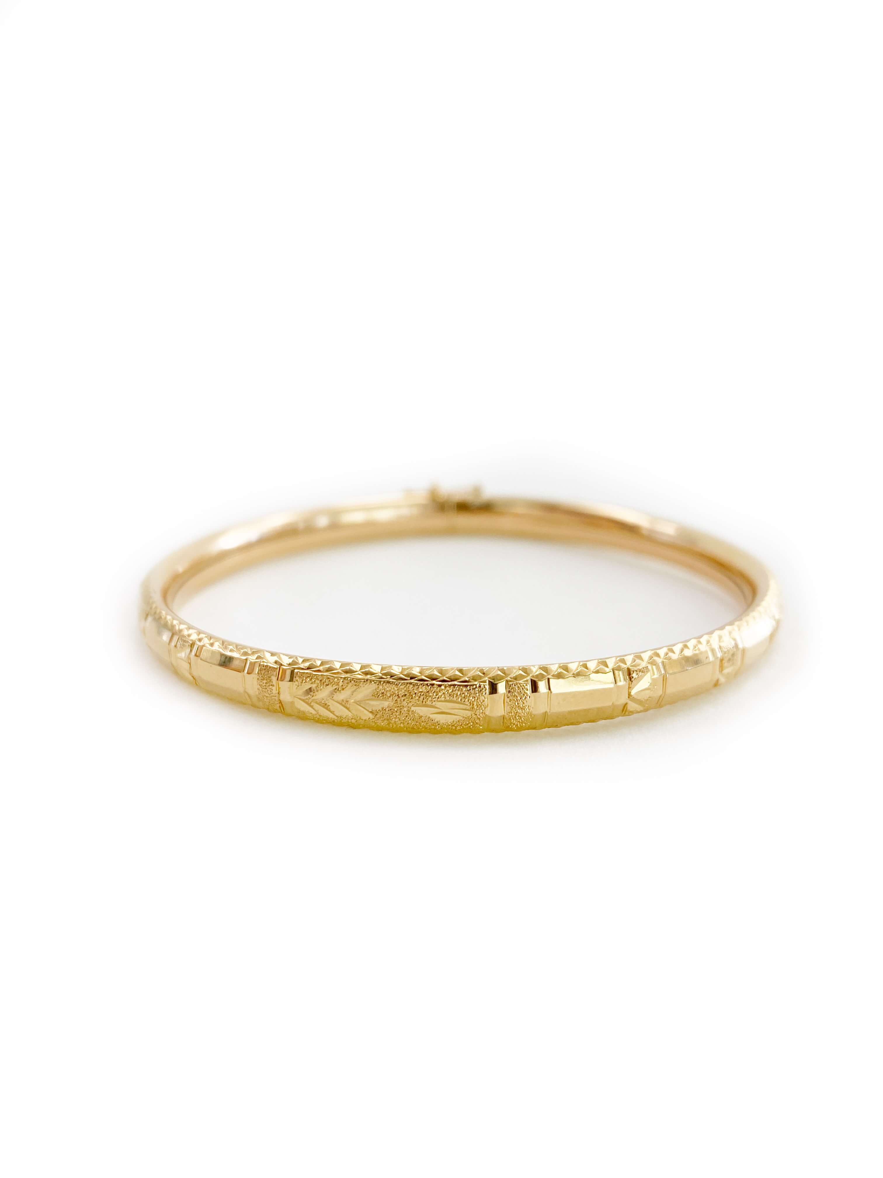 Diamond-Cut Flower Bangle (18K)